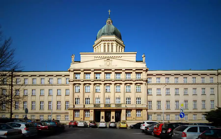 /20230831_rm_kauza_petracek/featured-image.webp /20230831_rm_kauza_petracek/featured-image.webp