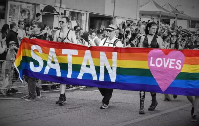 /20240805_rm_prague_pride/featured-image.webp /20240805_rm_prague_pride/featured-image.webp
